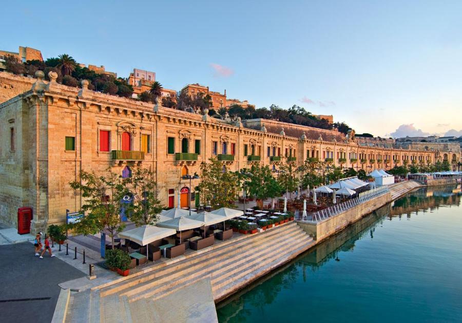 Central Sliema 3-Bedroom Retreat ภายนอก รูปภาพ