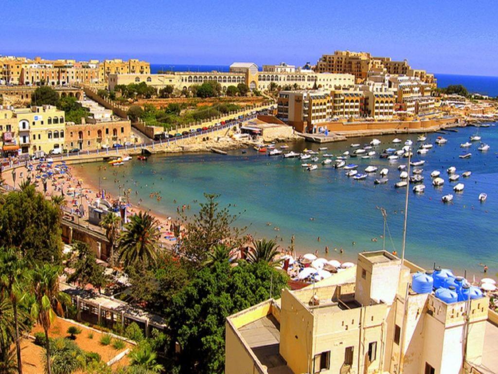 Central Sliema 3-Bedroom Retreat ภายนอก รูปภาพ